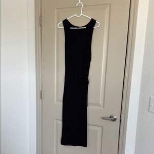 Elegant Black Sleeveless Dress